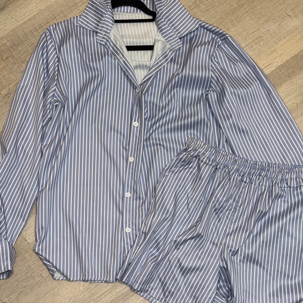 Striped Blue and White set